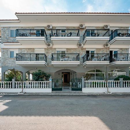 Dionisos Apartments Паралия Дионисиу Екстериор снимка