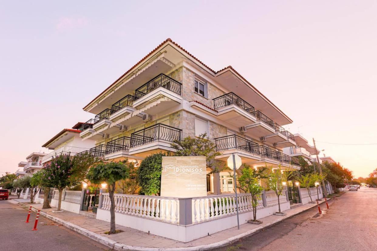 Dionisos Apartments Паралия Дионисиу Екстериор снимка