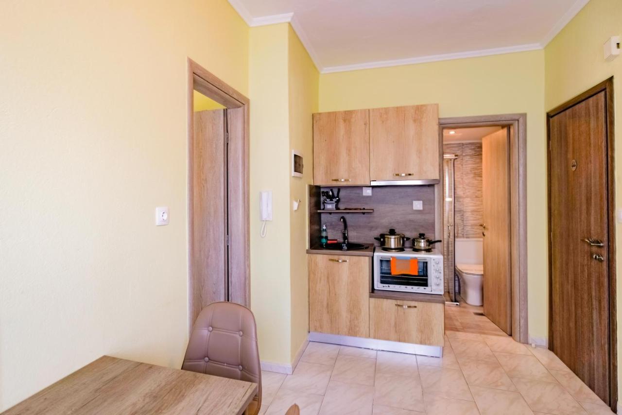 Dionisos Apartments Паралия Дионисиу Екстериор снимка