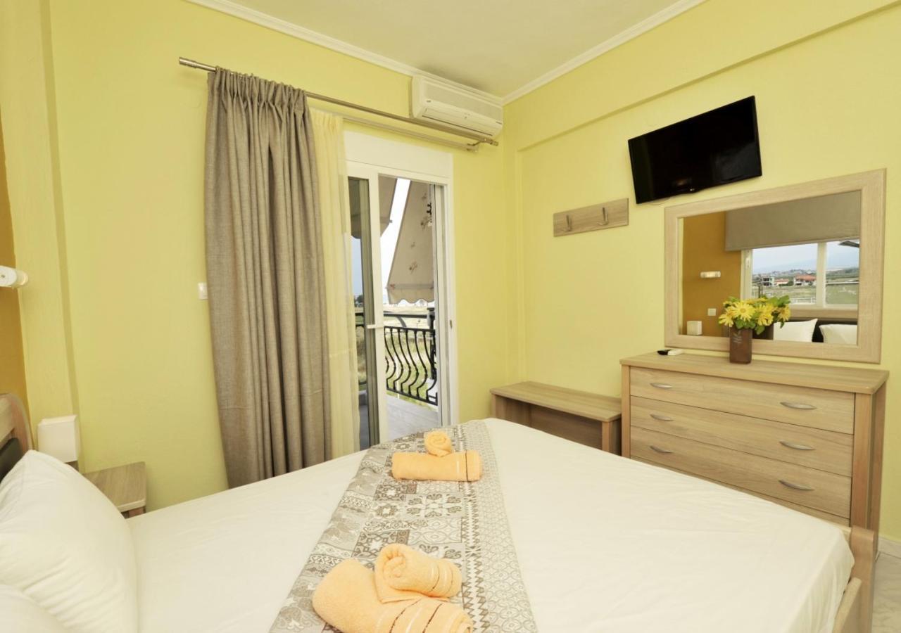 Dionisos Apartments Паралия Дионисиу Екстериор снимка