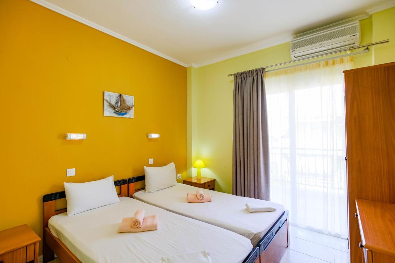 Dionisos Apartments Паралия Дионисиу Екстериор снимка