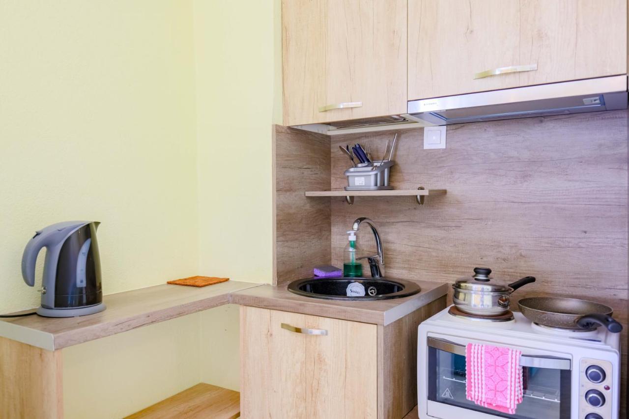 Dionisos Apartments Паралия Дионисиу Екстериор снимка