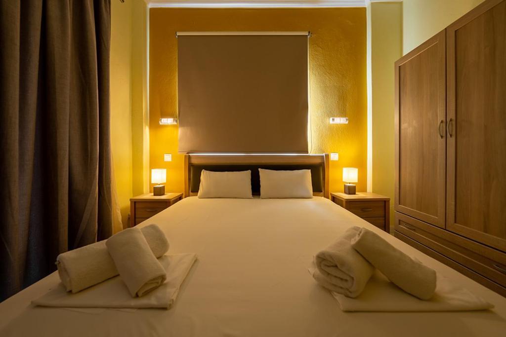 Dionisos Apartments Паралия Дионисиу Екстериор снимка