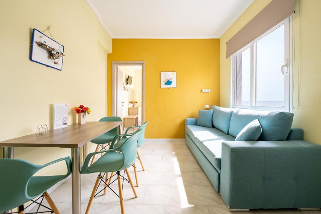 Dionisos Apartments Паралия Дионисиу Екстериор снимка