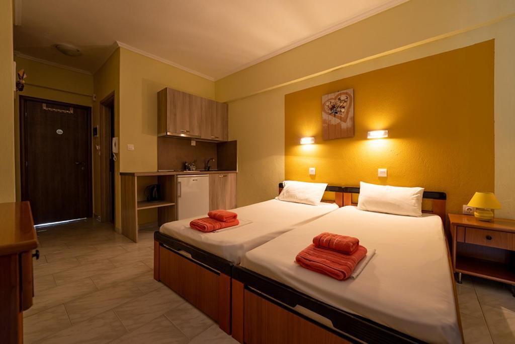 Dionisos Apartments Паралия Дионисиу Стая снимка